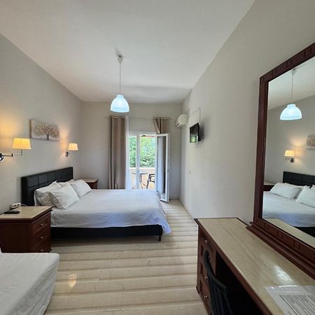 Olive Garden Studios & Apartments Acharavi  Dış mekan fotoğraf